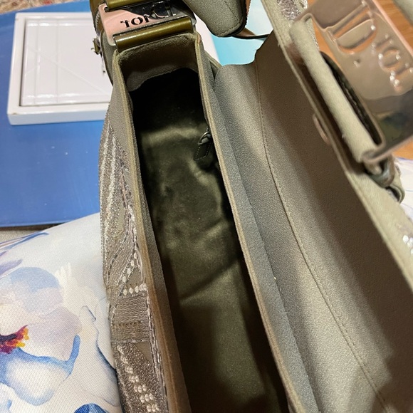 Dior Limited Edition Olive Green Silk Street Chic Columbus Ave Bag - Picture 14 of 16